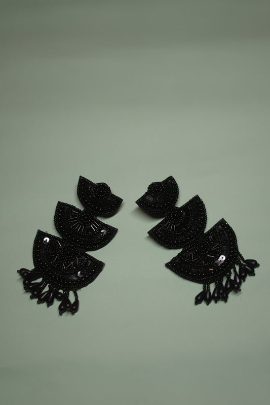 Black Pearl Beaded Earrings