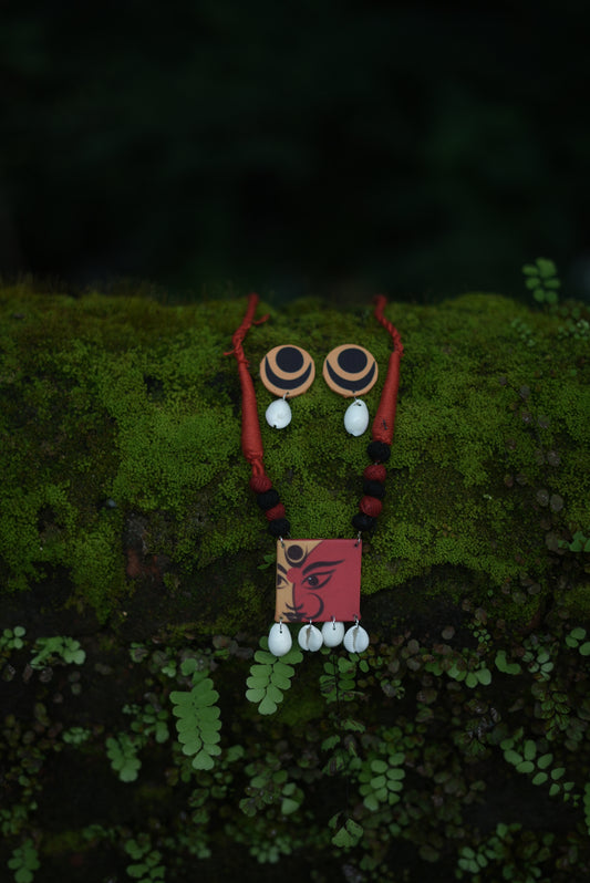 Bong Duggo Necklace Set